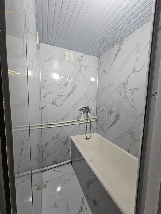 2 хоналик квартира 1-каватдан сотилади.Ор:Русалка 11-поликлиника