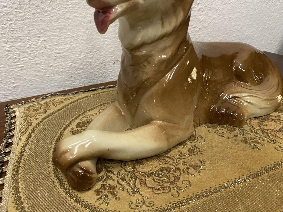 Немско порцеланово куче немска овчарка