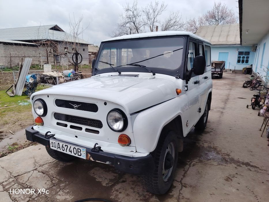 Uaz Xanter sotiladi 409 mator