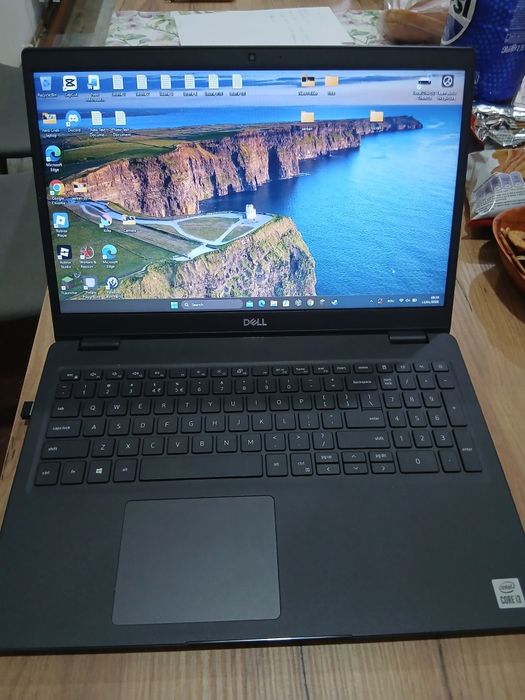 vând laptop Dell Latitude