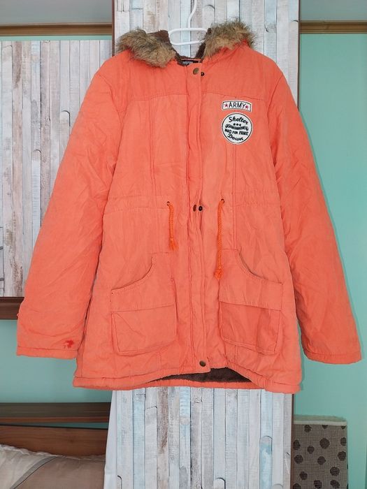 Geaca  culoarea coral