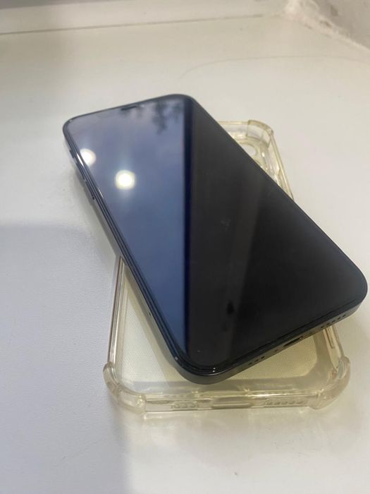 Iphone 12 64 g.
