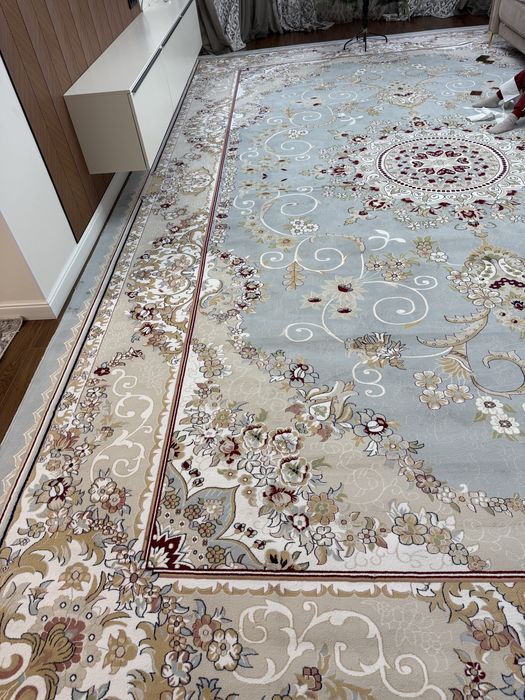 Ковер срочно таза почти новый