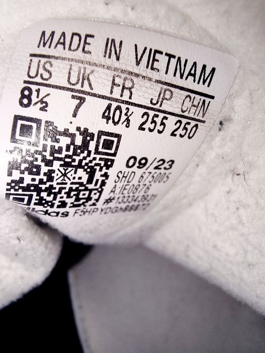 Adidas Gazelle de piele întoarsă, cu platformă