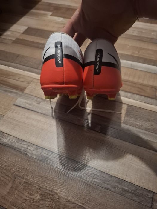 Adidasi nike Phanton