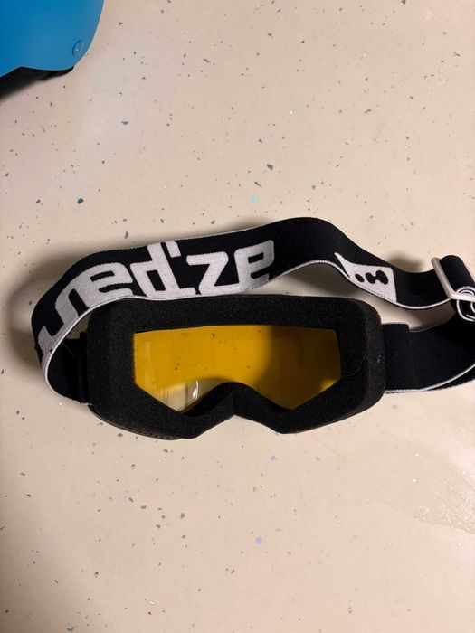 CASCA SCHII COPII + OCHELARI stare foarte buna