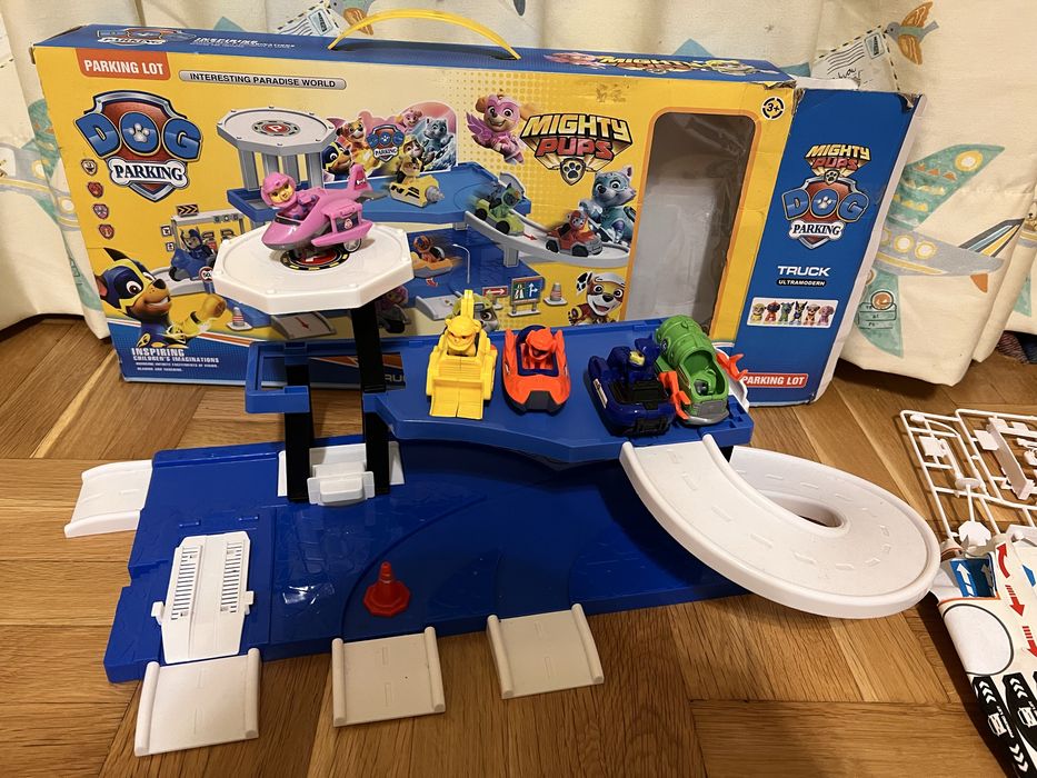 Паркинг на два етажа на Пес Патрул