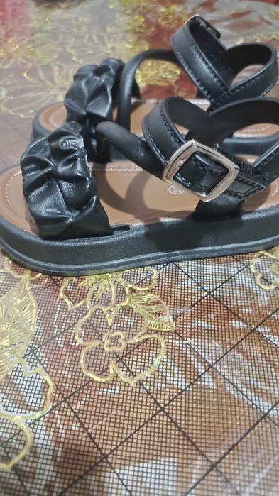 Продам сандали н
