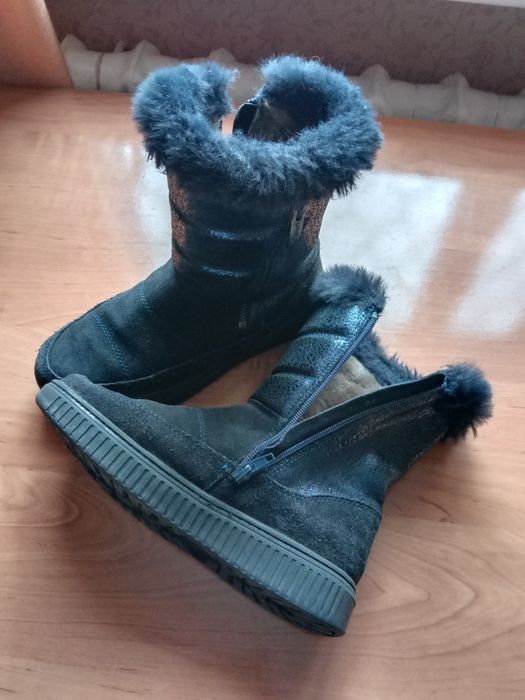 Продам теплые сапожки на девочку. 35размер