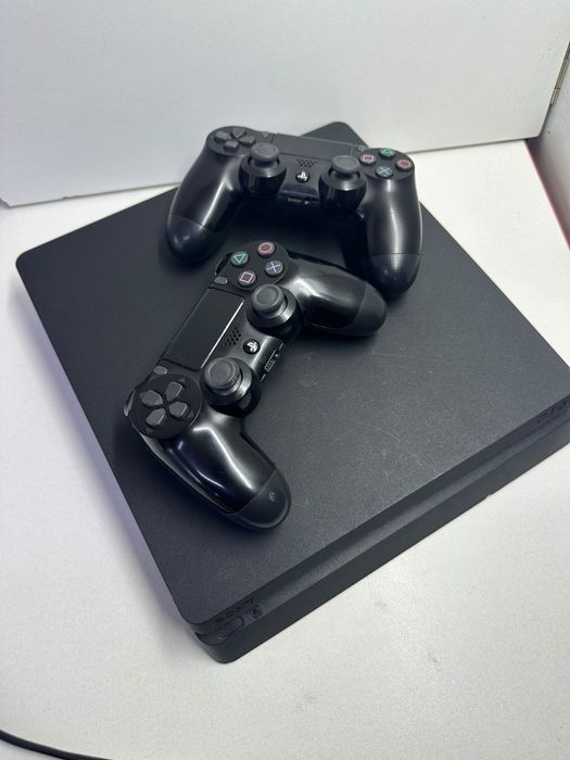 Продаётся Ps 4 500г