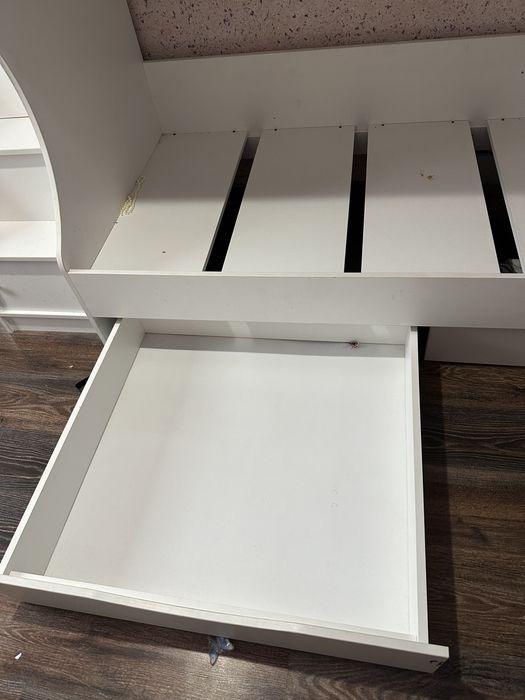 Продам срочно кровать