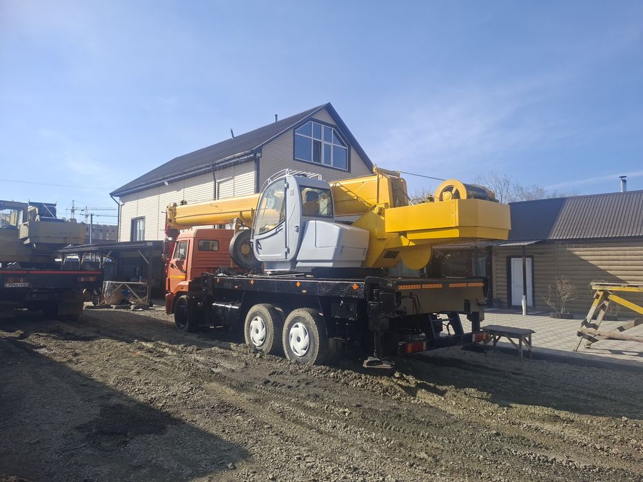 Продам автокран ивановец