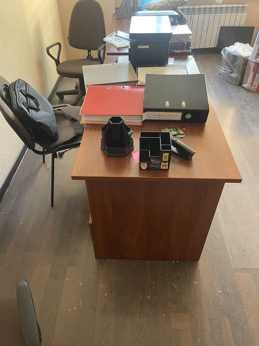Продается офисная мебель