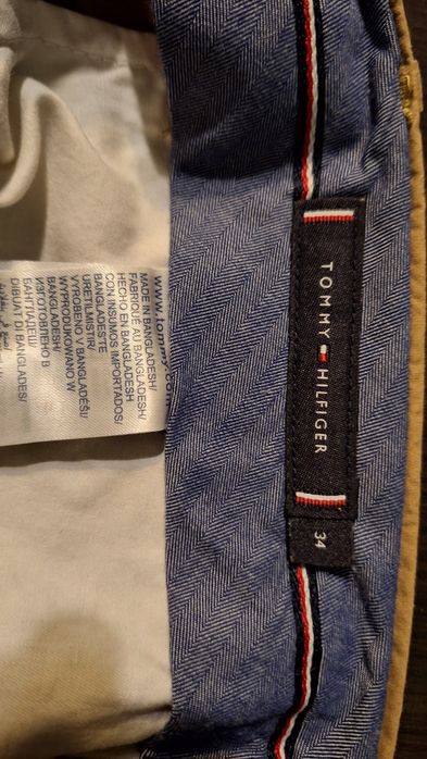 Tommy Hilfiger -Pantalon Scurt Marime 34