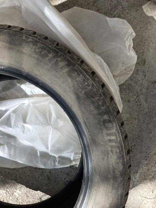 Bridgestone Blizzak 235/55 R19, шипы, б/у