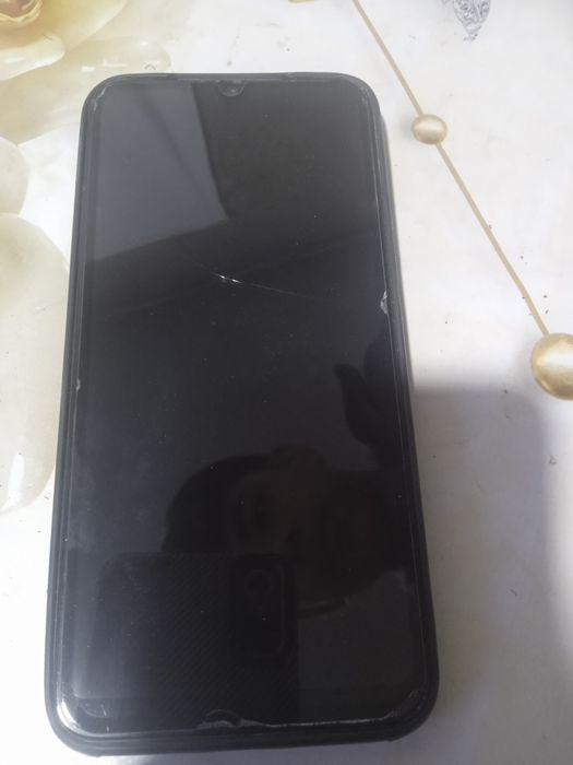 Mi 7 sotiladi ishlashi joyida