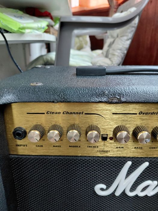Amplificator chitară Marshall model MG  series  50DFX