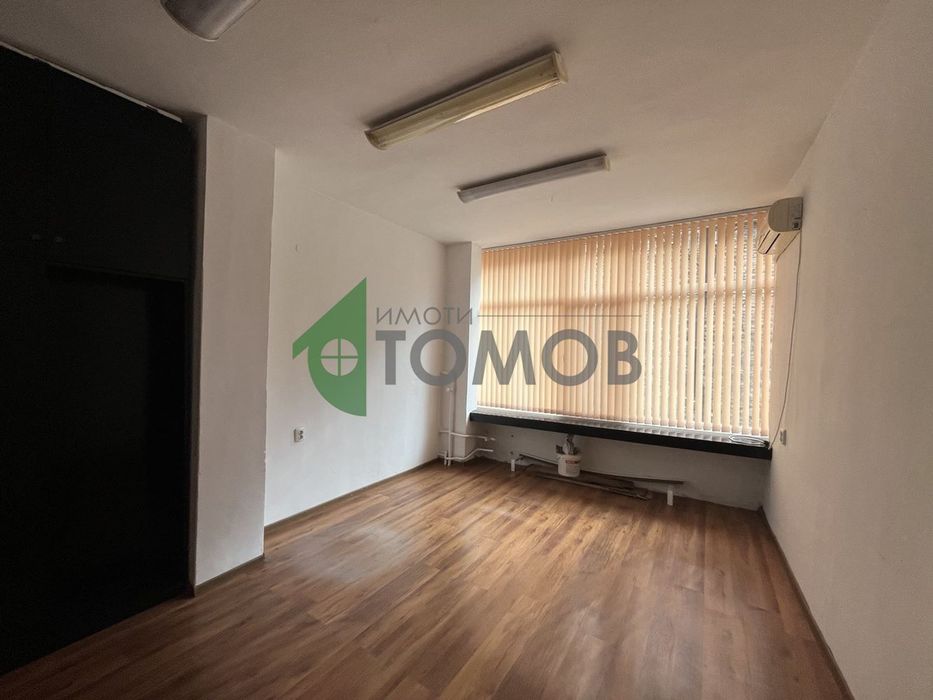 Продава се Офис в Шумен, Център - 30 кв.м за 1300 €/кв.м - Снимка #1
