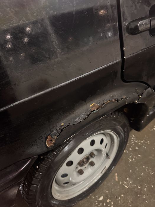 машина хароше 2114