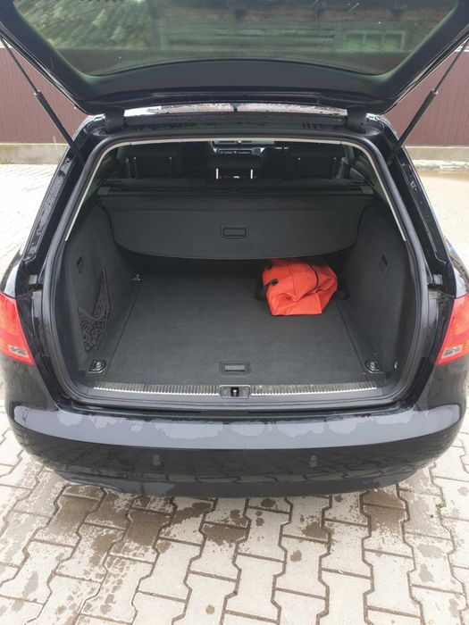 Audi a4 b7 mai multe detali la numarul afișat