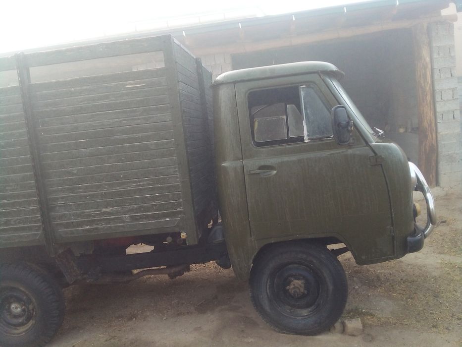 Uazik 1990 yili 35mln kami bor