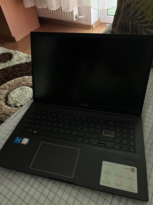 Vand laptop asus vivobook i5 8gb