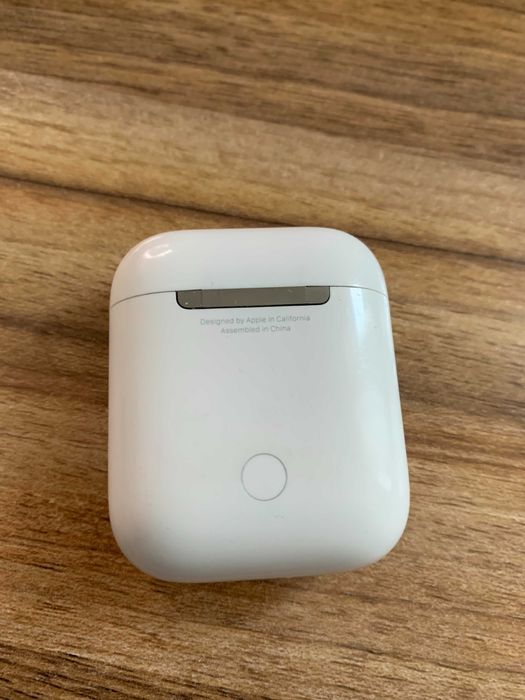 Кейс Airpods без наушников