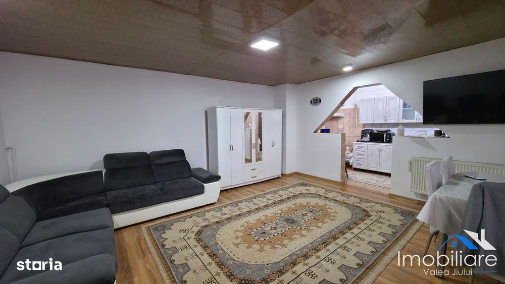Casa 4 camere - Lupeni | Zona centrala | Aproape de statiunea Straja