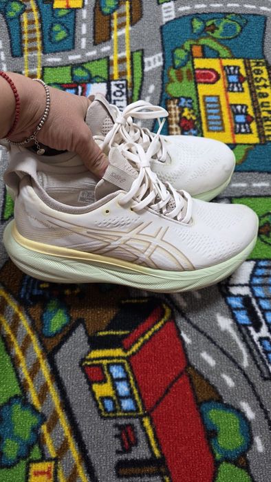 Маратонки Asics 39,5