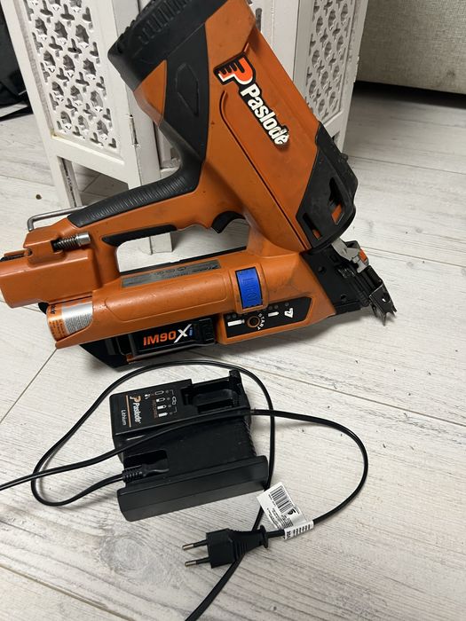 Pistol cuie lemn paslode im90