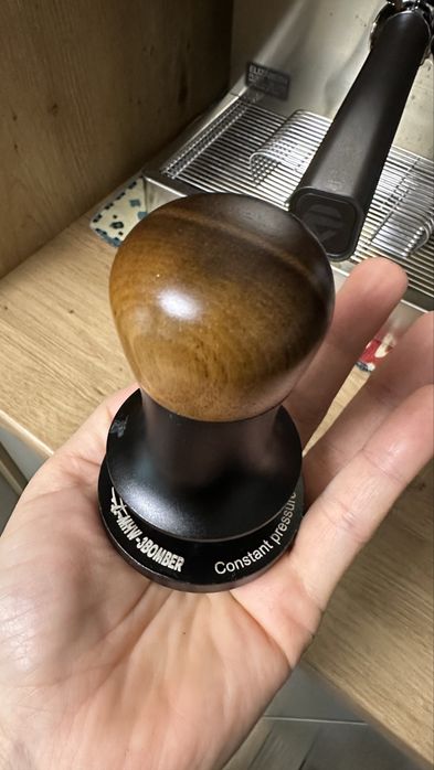 Tamper cu presiune 30lb 51mm