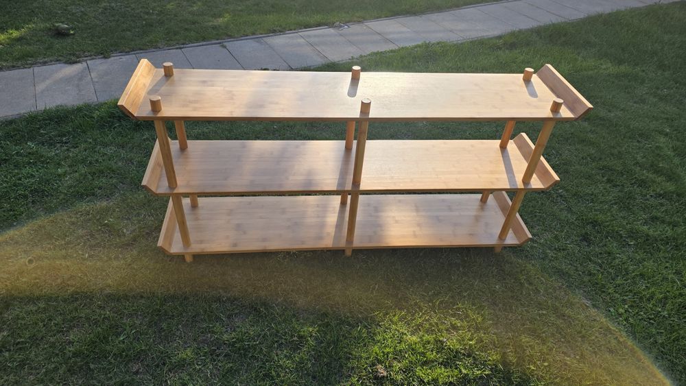 Etajera din lemn de bambus in stil japonez