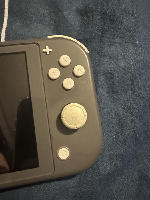 Nintendo switch Lite със 128 чип