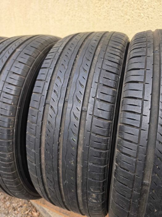 4 бр. летни гуми 195/55/16 Kumho 4,5-5 mm DOT 1916