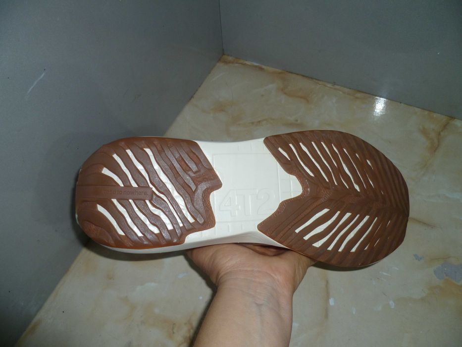 4T2 gone running №44