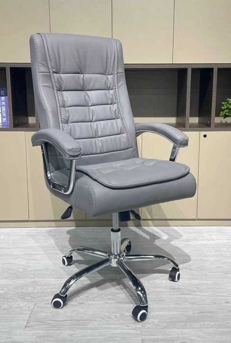 Офисный кресло  -BORN