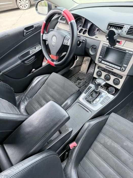 Vând Volkswagen Passat B6 Break 2.0 TDI