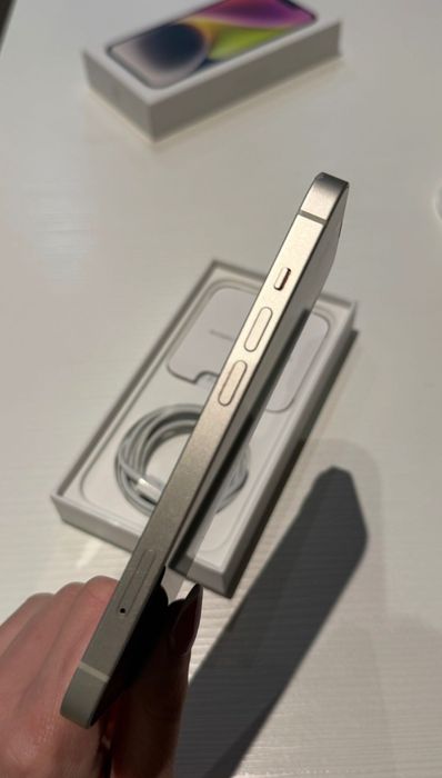 iPhone 14 128GB starlight