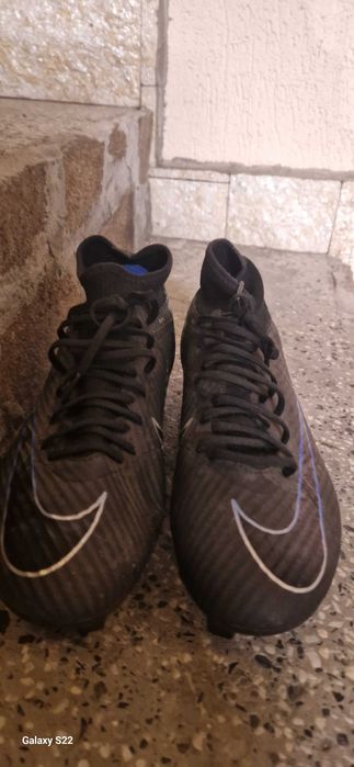 Уникални бутонки