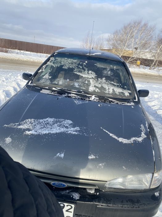 Продам форд Мондео 1 . 1993год