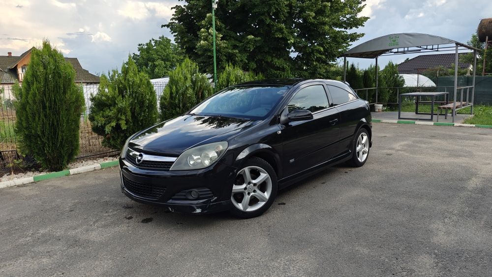 Opel Astra H GTC
