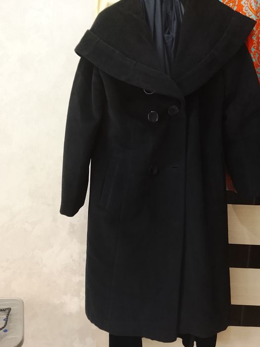 Продам 2 штуки зимних курток