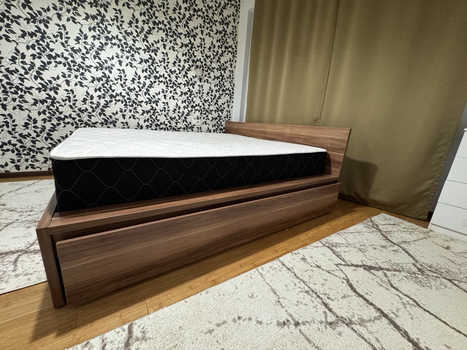 Продам кровать 2 х спальную