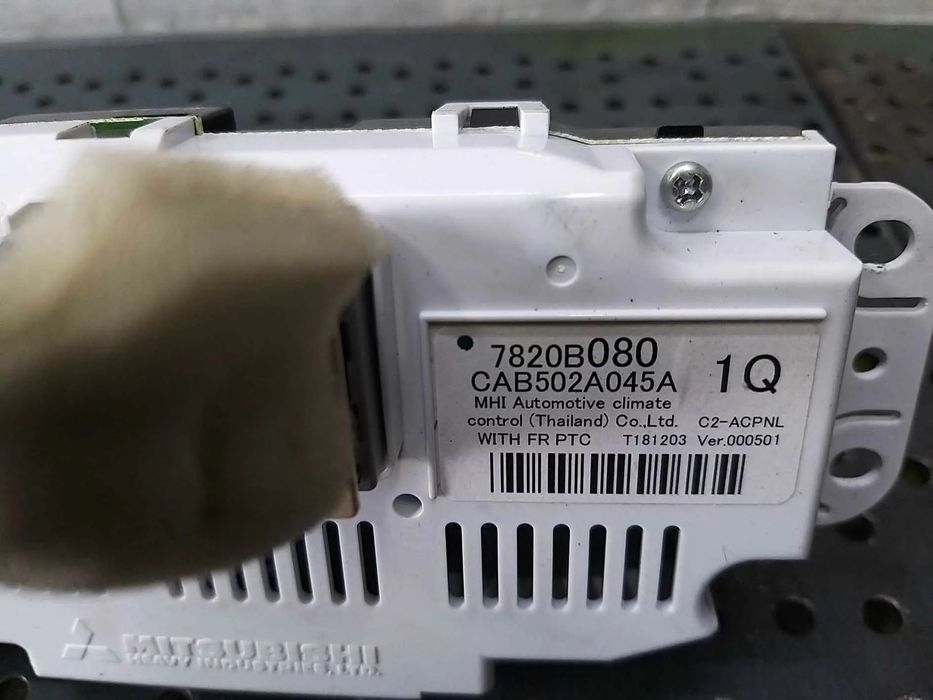 Panou comanda clima ac mitsubishi asx 7820b080 cab502a045a