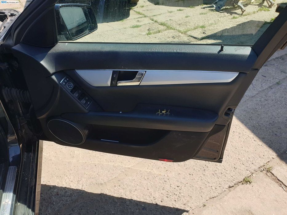 Panou Tapiterie Fata Interior Usa Portiera Dreapta Fata Mercedes Clasa C Class W204 2007 - 2014 [K6251]