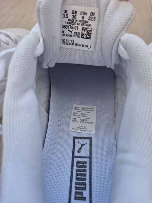 Нови дамски маратонки Puma, №36 (22,5 см).