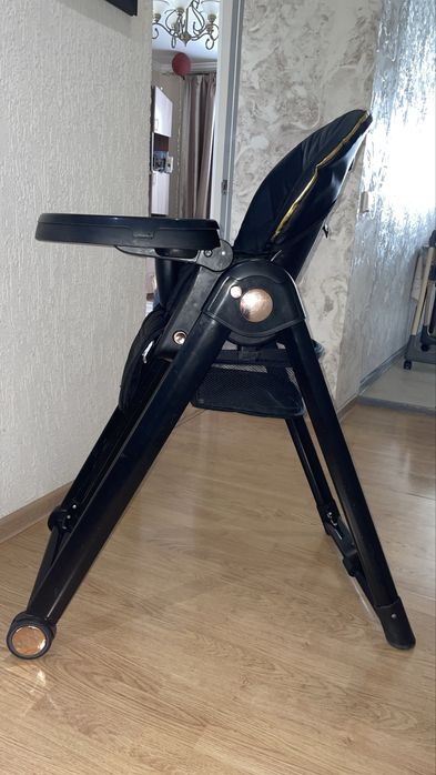 Продам стульчик для кормления