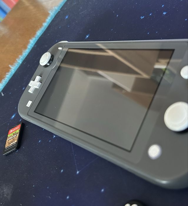 Nintendo Switch Lite - Grey (Minecraft Inclus)