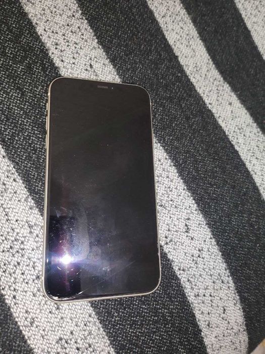 Iphone 11      64Gb
