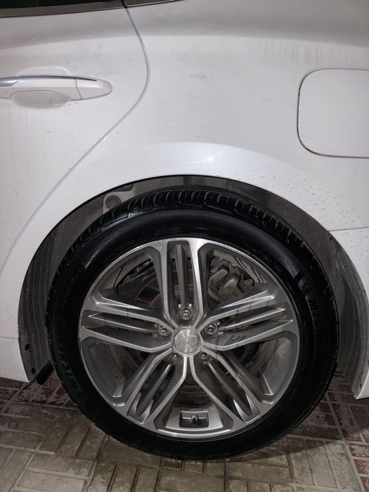 Grandeur R18 диск